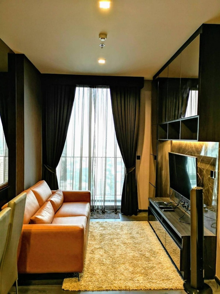 For RentCondoSukhumvit, Asoke, Thonglor : For rent, Edge Sukhumvit 23, beautifully decorated, beautiful view, not blocked as a corner room of the building