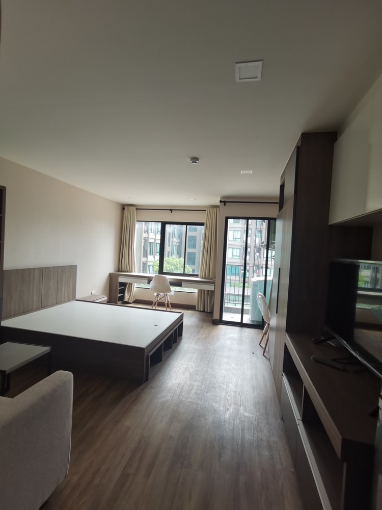 For SaleCondoPinklao, Charansanitwong : Condo for sale, studio room with tenant, SUN CITY MRT Yaek Fai Chai: Sun City Yaek Fai Chai, 27.31 sq m., convenient, next to MRT Yaek Fai Chai.