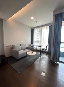 ขายคอนโดสุขุมวิท อโศก ทองหล่อ : Fully Furnished 1 Bed Condo for Sale!