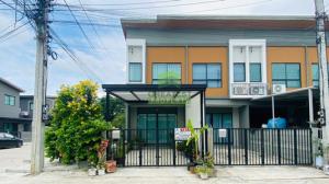 For SaleTownhousePathum Thani,Rangsit, Thammasat : Terra Ville Lat Lum Kaew Village TERRA VILLE LADLUMKAEW Urgent sale, 2-storey townhouse, area 24.20 sq m, corner plot, good location, beautiful, ready to move in