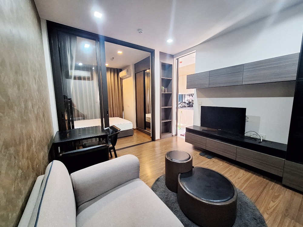 For SaleCondoOnnut, Udomsuk : Urgent sale!! Condo 30 sq.m., The Line Sukhumvit 71, 19th floor, city view.