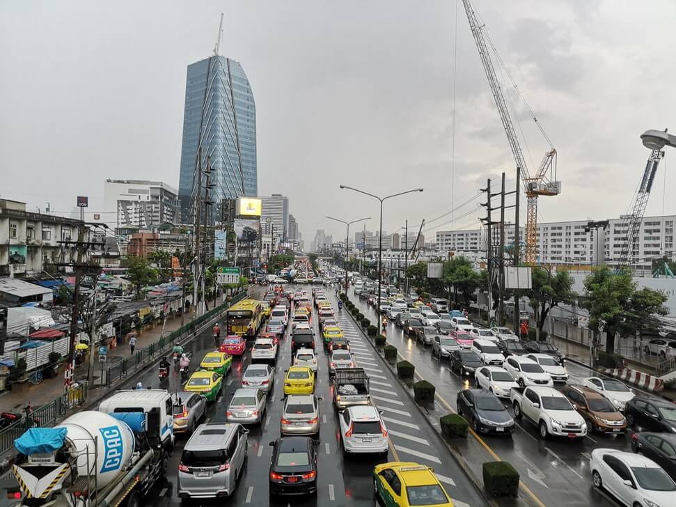 ขายที่ดินคลองเตย กล้วยน้ำไท : ขายที่ดินติดถนนพระราม 4 กรุงเทพฯ ขนาด 2 ไร่เศษ ใกล้อาคารมาลีนนท์ ทาวเวอร์ (ช่อง 3)