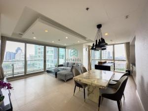 ให้เช่าคอนโดวงเวียนใหญ่ เจริญนคร : Newly Renowated, Riverfront 2 Beds Condo for Rent!