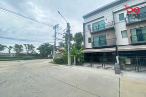 For SaleTownhouseNawamin, Ramindra : 3 storey townhome for sale, Baan Klang Muang Ramintra-Watcharaphon, behind the edge of Sukhaphiban 5 Road