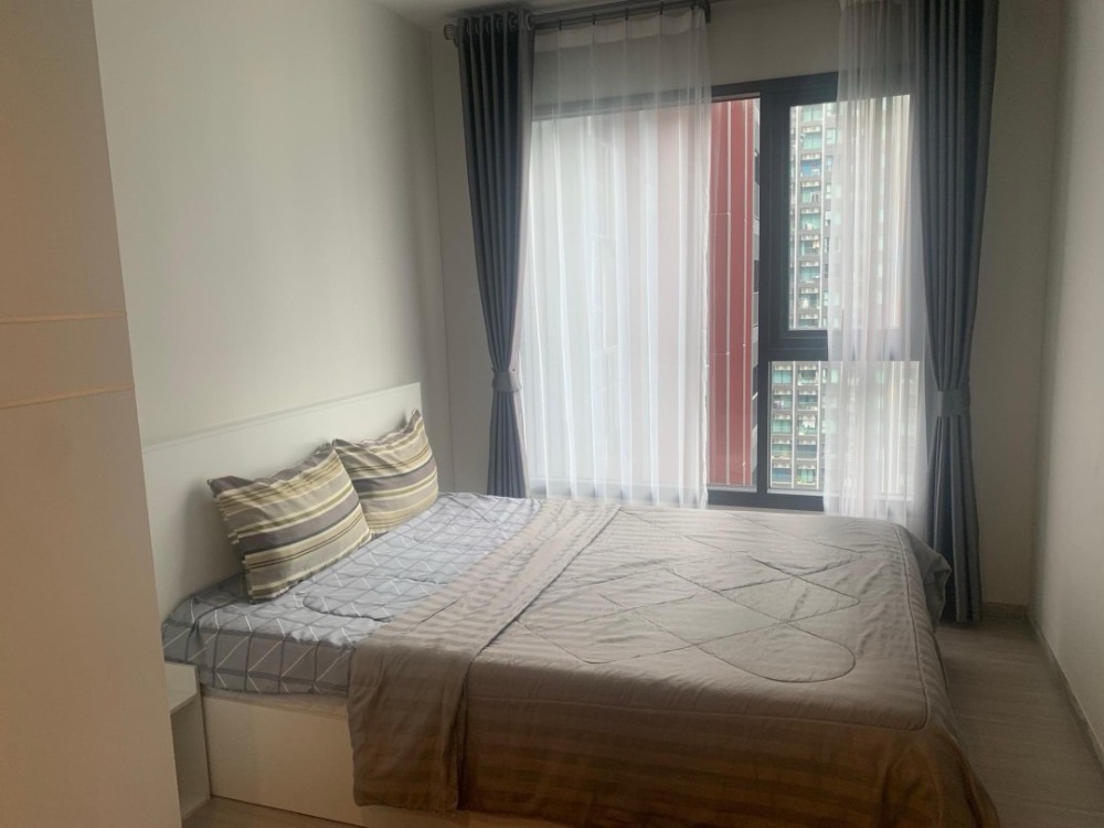 For RentCondoRama9, Petchburi, RCA : 1 bedroom 26 sqm., 30th floor, city view,The circle running garden ,Athletic sky atrium, L-shape sky pool ,Super great location. MRT rama9 - 300m. @Life Asoke Hype