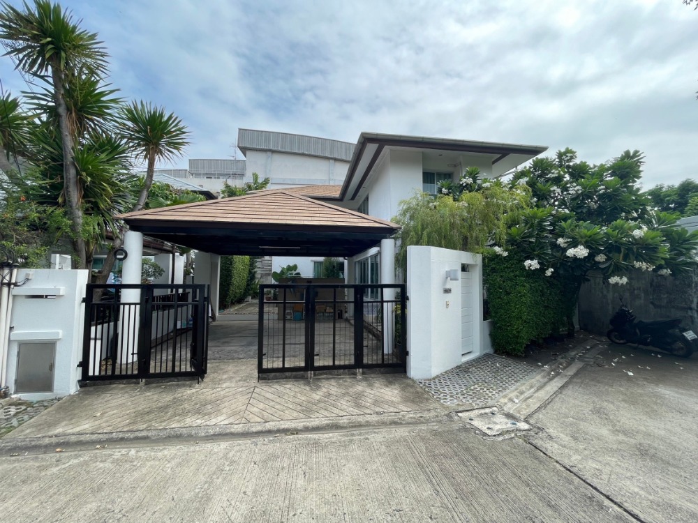 For SaleHouseChokchai 4, Ladprao 71, Ladprao 48, : Single house Private Nirvana Ladprao / 4 bedrooms (for sale), Private Nirvana Ladprao / Detached House 4 Bedrooms (FOR SALE) RUK595