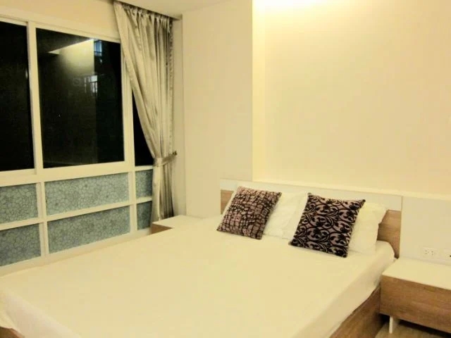 For RentCondoRatchadapisek, Huaikwang, Suttisan : For rent, Emerald Residence Ratchada, 4th floor, Building C.