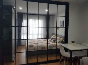 For RentCondoOnnut, Udomsuk : For rent, Regent Home Sukhumvit 81, beautiful wide room, ready to move, interested, can make an appointment to see first.