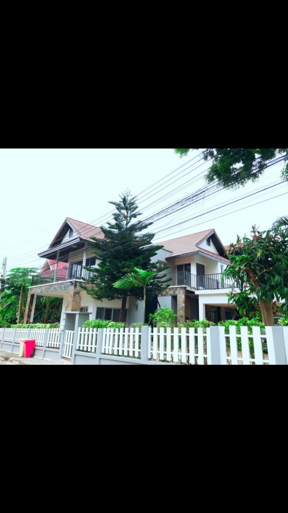 For SaleHouseHuahin, Prachuap Khiri Khan, Pran Buri : Urgent sale, 2 storey detached house, Hua Hin Beverly Hill Village, large house, land area 100 square wah, furniture ready to move in!!