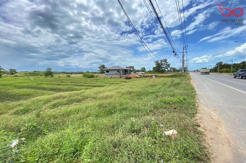 For SaleLandNakhon Si Thammarat : Land for sale, 3 rai 3 ngan 21 square wah, Tha Sala, Nakhon Si Thammarat.