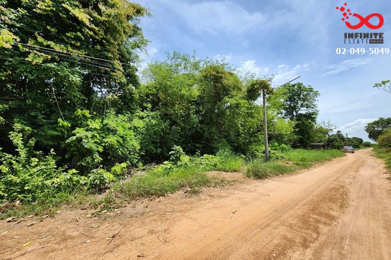 For SaleLandPattaya, Bangsaen, Chonburi : Land for sale and rent, 375 square wah, Sukhumvit Road, Soi Bang Lamung 41, Chonburi.