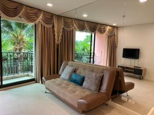 For SaleCondoHuahin, Prachuap Khiri Khan, Pran Buri : 𝐌𝐚𝐫𝐫𝐚𝐤𝐞𝐬𝐬 𝐑𝐞𝐬𝐢𝐧𝐞𝐧𝐬𝐞 𝐇𝐮𝐚𝐧𝐢𝐧 next to the sea, Hua Hin, good view, beautiful room, ready to move in.