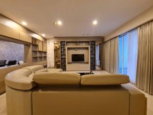 For RentCondoRama3 (Riverside),Satupadit : FOR Rent 3 bed, luxury furnishings of SB, the most special price. There are many rooms to choose from. Supalai Prima Riva, a riverside condo.