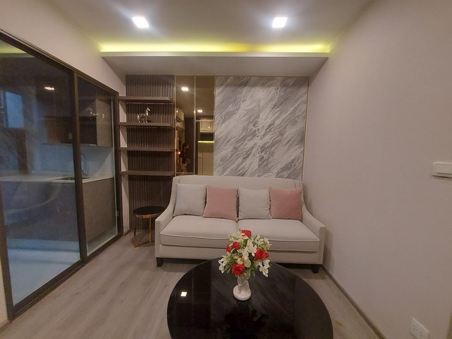 For SaleCondoRattanathibet, Sanambinna : Condo for sale, The Politan Breeze, 6th floor, size 1 bedroom, 1 bathroom, 1 living room, area 31 sq m, built in, beautiful in the whole room, fully furnished