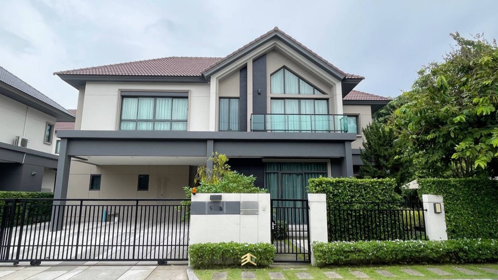 For SaleHouseBangna, Bearing, Lasalle : Urgent ‼️ : Bangkok Boulevard Srinakarin - Bangna : Model house for sale. (Decorated and ready to move in) Since purchasing, I have never moved in. Near BTS Sri Dan. Make an appointment to see Kee 088-8602666.