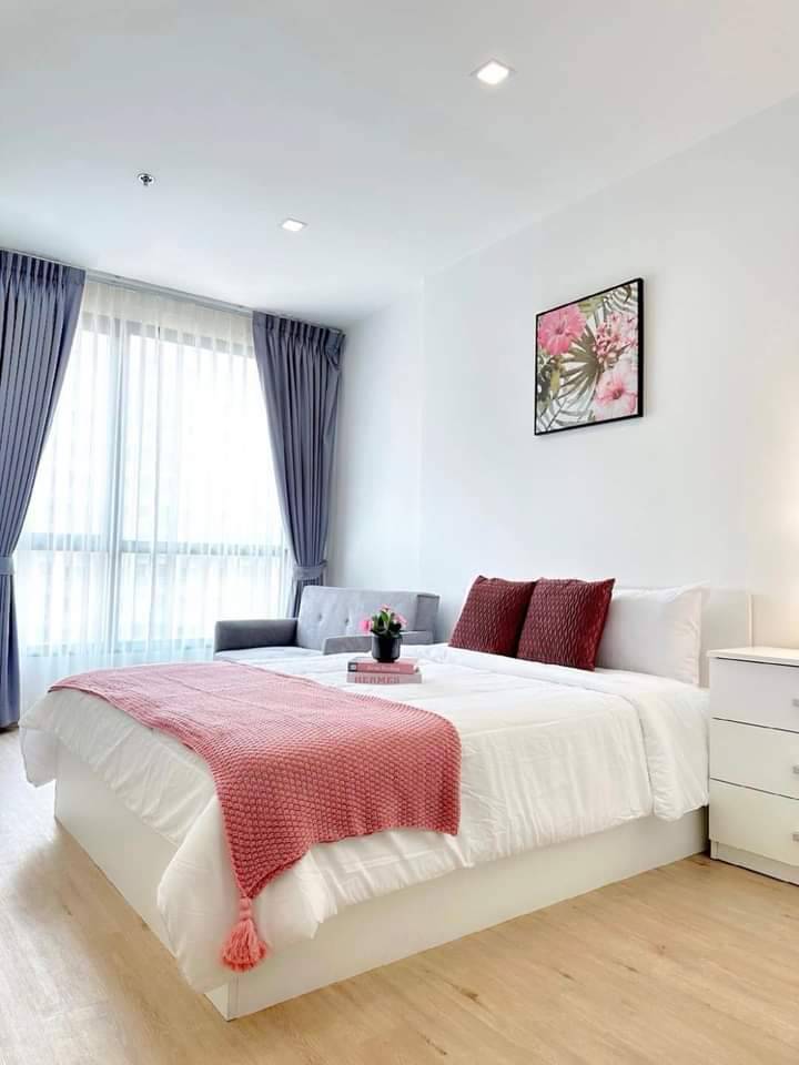 For RentCondoPattanakan, Srinakarin : TR9S117 The Rich Rama9 size 26 sqm. 16th Floor 15,000 baht 064-878-5283