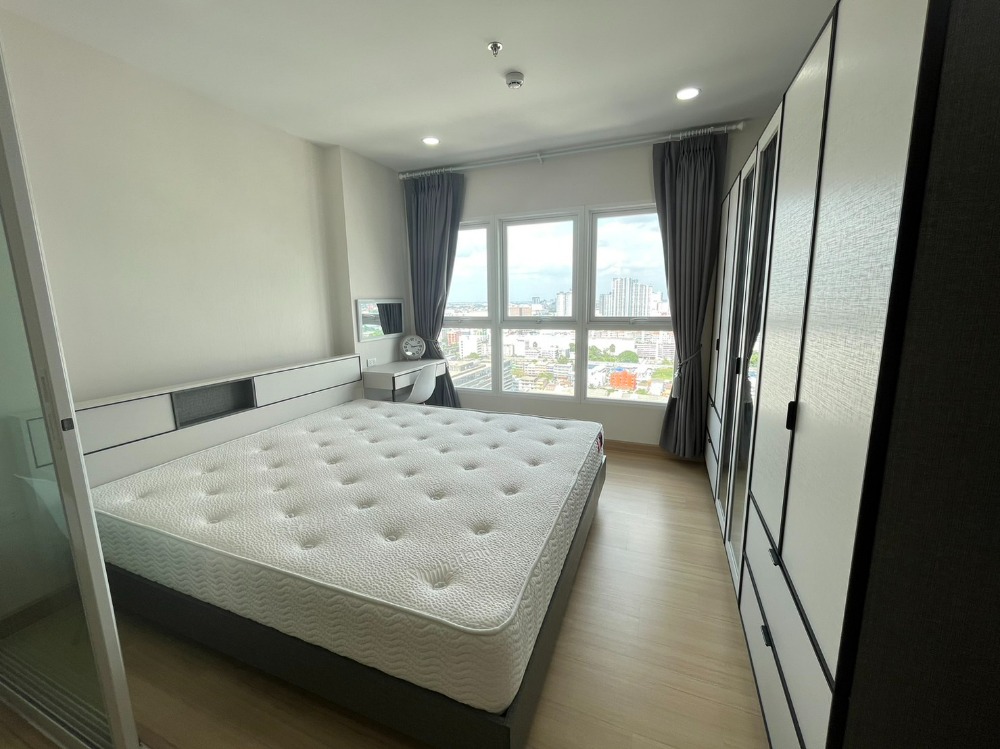 For RentCondoRamkhamhaeng, Hua Mak : SVR242 Condo for rent Supalai Veranda Ramkhamhaeng 35 sq m. 23rd floor, East side 15,000 baht 064-959-8900