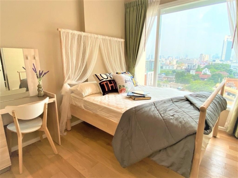 For RentCondoLadprao, Central Ladprao : The Saint Residences: 1 bedroom 30 sqm., 8th floor, city view ,Super great location. close MRT Phahon Yothin