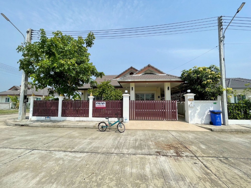 For RentHouseChiang Mai : A house for rent near by 10 min to Charoen Charoen Market, No.13H283