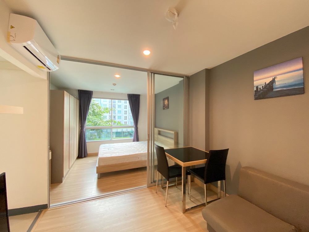 For RentCondoSeri Thai, Ramkhamhaeng Nida : Condo for rent, The Niche ID Serithai-Wongwaen Phase 1, fully furnished room. Amazing price More than 70% of the parking spaces do not have parking problems. Return to the dark at night comfortably.