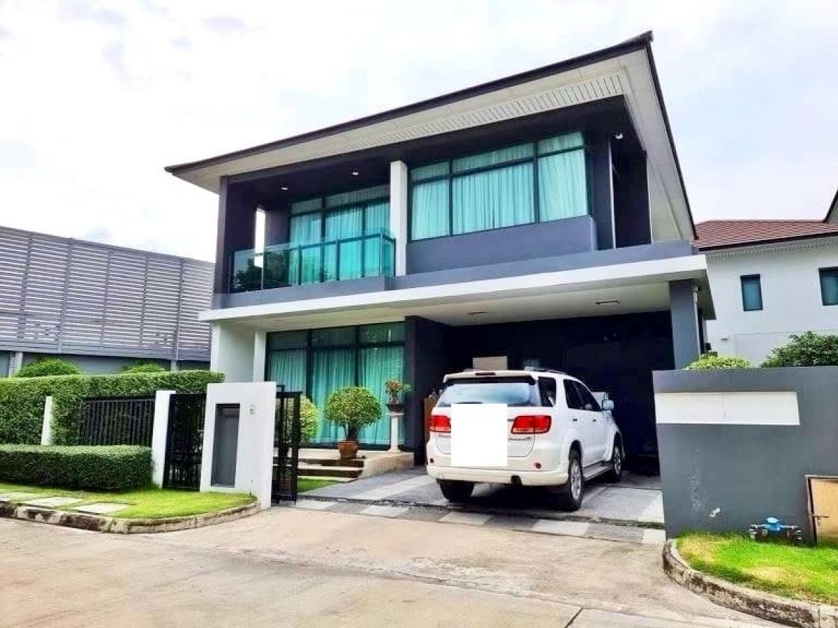 For RentHousePattanakan, Srinakarin : 🌟For rental detached house Setthasiri Krungthep Kreetha 1 . Detached House 2 storeys 4 bedrooms/ 3 bathrooms.🔑Rental Fee 150,000 THB / Month.