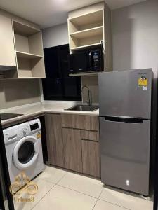 For RentCondoOnnut, Udomsuk : Plum Condo Sukhumvit97/1 :1 Bedroom Size 31 sq.m., 5th floor, Building A, corner room, The balcony turned north. full electrical appliances, Shuttle van to BTS Bangchak 550 m.