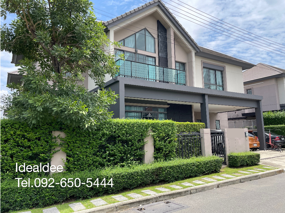 For SaleHousePathum Thani,Rangsit, Thammasat : Single house for sale, Bangkok Boulevard Rangsit Klong 4 project (Bangkok Boulevard Rangsit), Luxury Nordic style house, decorated with beautiful lanterns. Millions of built-in furniture!!! The selling price is like an empty house.