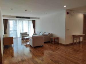 For RentCondoSukhumvit, Asoke, Thonglor : For rent 3 bedrooms, petfriendly in town near BTS Phromphong