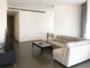 For RentCondoWitthayu, Chidlom, Langsuan, Ploenchit : 2 Beds with Bathtub Nice View Good Location Close to BTS Ratchadamri 300 m at Magnolias Ratchadamri Boulevard Condo / For Rent