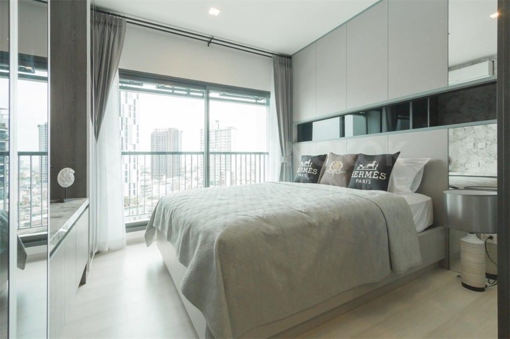 For RentCondoOnnut, Udomsuk : ★ Life Sukhumvit 48★ 41 sq m., 12A floor (2 bedroom, 1 bathroom), ★near BTS Phra Khanong ★ many amenities★ Complete electrical appliances ★Near Chalerm Mahanakorn Expressway ★ Near At Narong Expressway