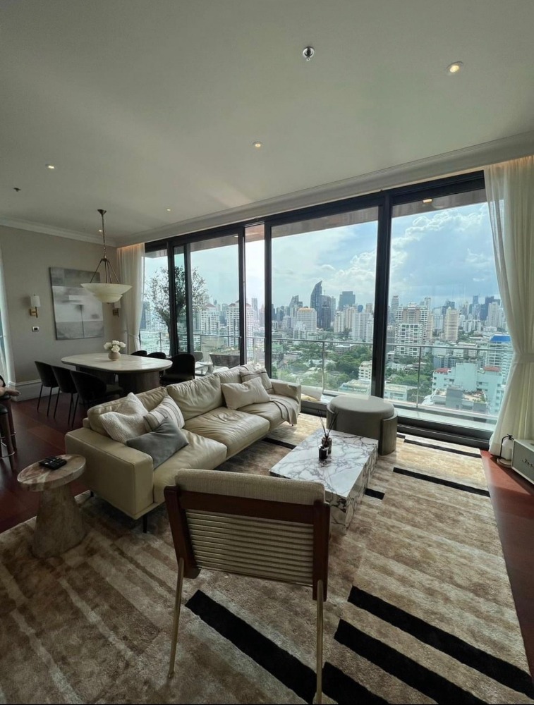 For SaleCondoSukhumvit, Asoke, Thonglor : ● Nice decoration ● 20+ Floor, 149.5 sq.m. | 3 Beds, Fully furnished | Condo near J Avenue 1 min., Samitivej Sukhumvit Hospital 3 mins., BTS Thonglor 4 mins.