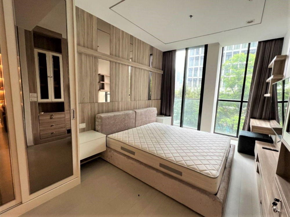 For RentCondoWitthayu, Chidlom, Langsuan, Ploenchit : ■ Good Deal ■ B Tower, 00+ Floor, type A03 | 57.96 sq.m. 1 bed | Condo skywalk connect to BTS ploenchit and Central Embassy.