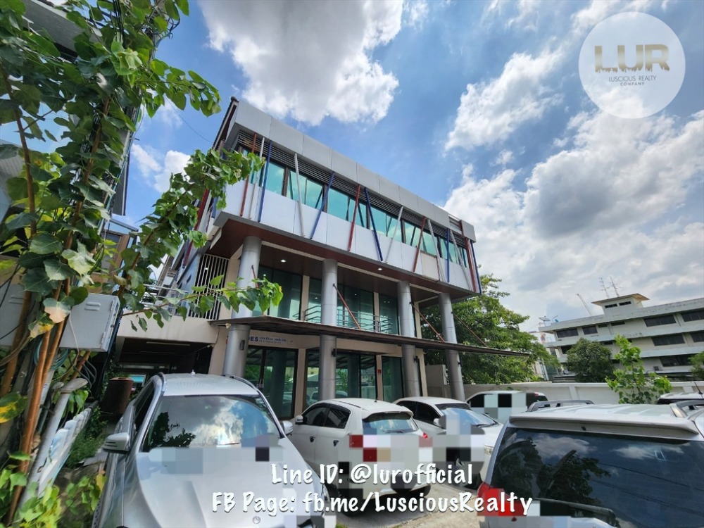 For SaleShophouseOnnut, Udomsuk : Office for sale, Sukhumvit 77, On Nut 62, 9 Parking Lots