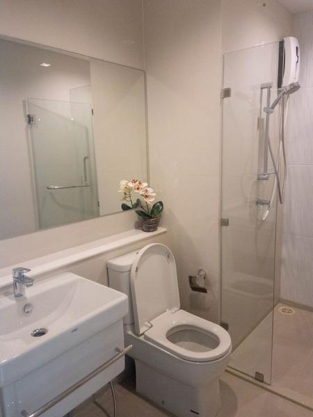 For RentCondoWitthayu, Chidlom, Langsuan, Ploenchit : For Rent Life One Wireless 2 Bed 32,000