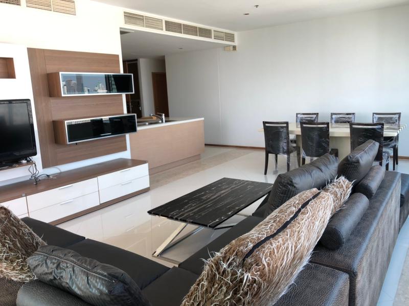 For SaleCondoSathorn, Narathiwat : Condo For Sale the empire place 3 Bedroom 4 Bathroom 158 sqm