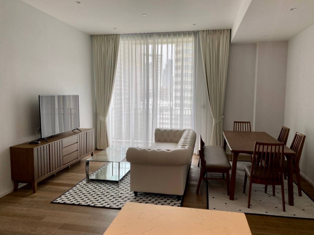 ขายคอนโดวิทยุ ชิดลม หลังสวน : ❖ Nice Decoration ❖ 10+ floor 2 beds | 85.50 sq.m. | Near BTS Phloen Chit 3 minutes, MRT Lumpini 4 minutes.