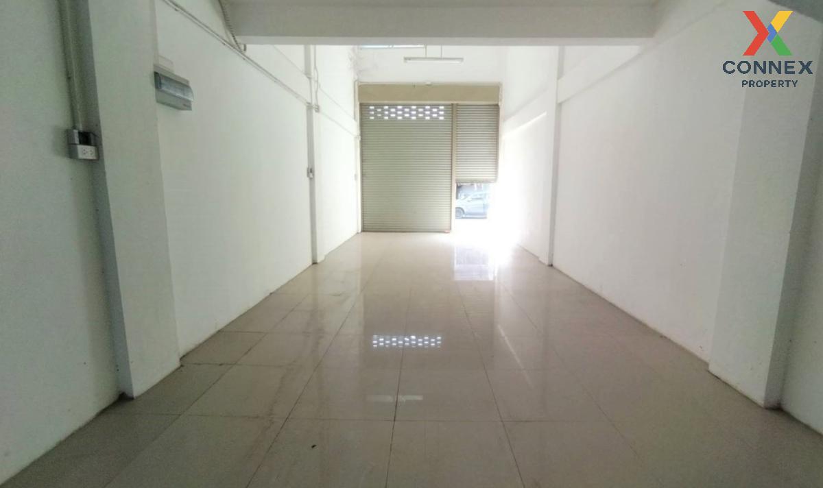 For SaleShophouseNonthaburi, Bang Yai, Bangbuathong : For Sale Commercial building, 3 storey, 2cavern, Soi pai nai khorng kan , Bang Yai , Bang Yai , Nonthaburi , CX-84213