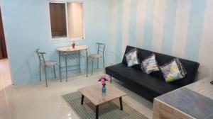 For SaleCondoBang Sue, Wong Sawang, Tao Pun : Condo for sale, river view, near Big C Wong Sawang, Bang Sue, Pibulsongkram Road, near North Bangkok University, 1 bedroom, 1 living room.