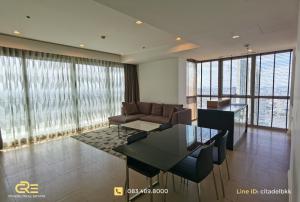 For SaleCondoWongwianyai, Charoennakor : Hot Deal! High Floor 2 Beds Unit for Sale!