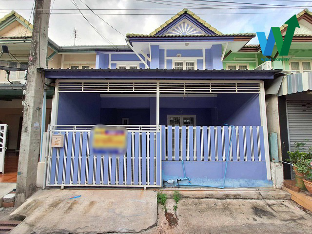 For SaleTownhousePathum Thani,Rangsit, Thammasat : Townhouse for sale Pruksa B Village Rangsit-Khlong Sam Near Future Park Rangsit, only 10 minutes.