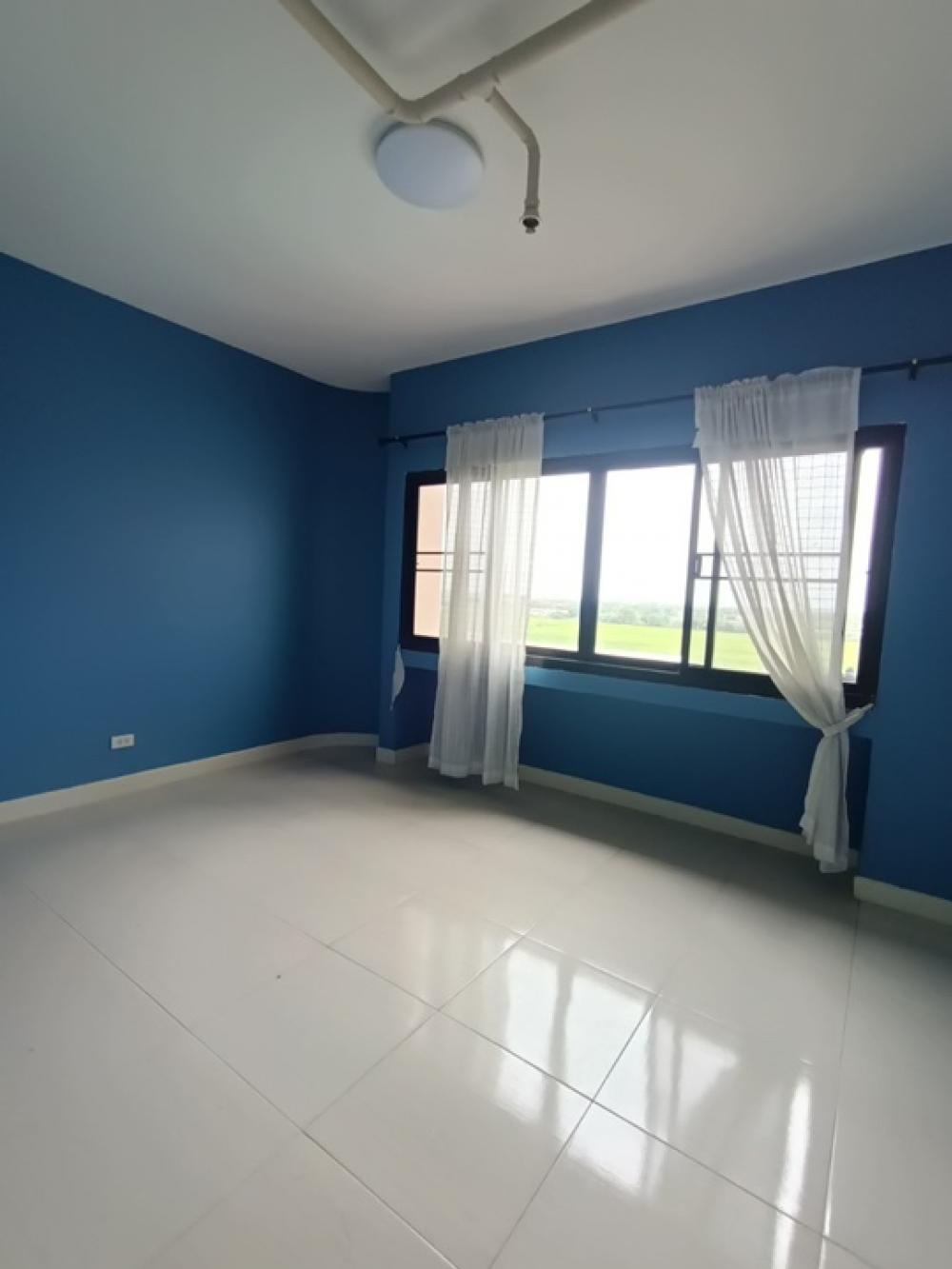 For SaleCondoPathum Thani,Rangsit, Thammasat : Condo for urgent sale, large room, 2 bedrooms, 1 bathroom, near Khu Khot BTS station. Synphaet Hospital and Big C Klong 5