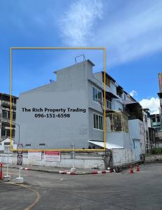 For RentRetailSapankwai,Jatujak : NF53 - 3-story building for rent, Saphan Khwai area.