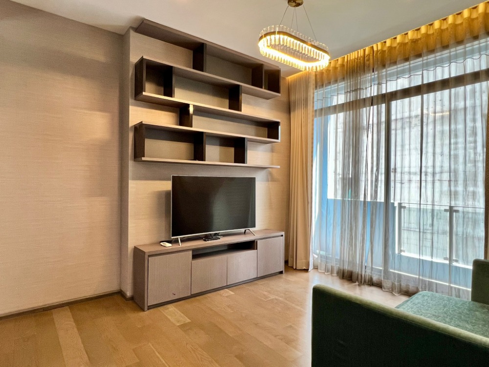 For RentCondoSathorn, Narathiwat : ( U20230912400 ) FOR RENT  The Diplomat Sathorn / 2 bedroom, 2 bathroom, 77.11 Sq.M. Corner room, furnished, Special Deal!!