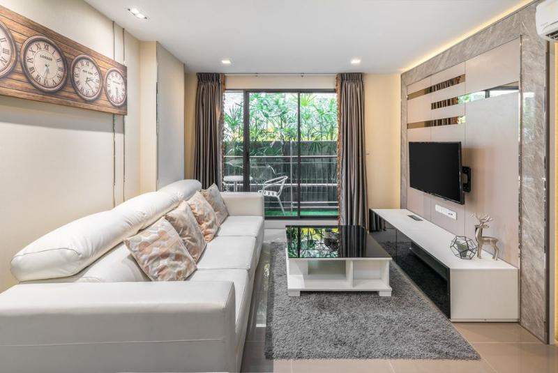 For SaleCondoSukhumvit, Asoke, Thonglor : Condo For Sale Mirage Sukhumvit 27 1 Bedroom 2 Bathroom 50 sqm