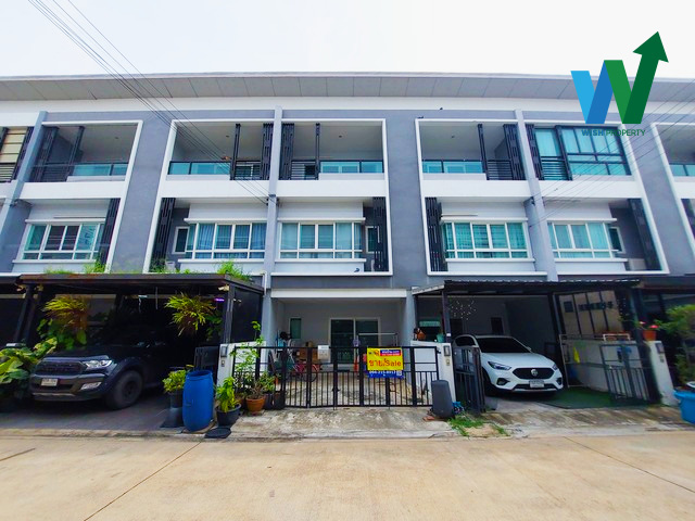 For SaleTownhouseNawamin, Ramindra : Townhome for sale in Watcharaphon area, good location, new condition, near Thanommit Market. Near Ramindra Expressway Market Near Fashion Island Near Don Mueang Airport