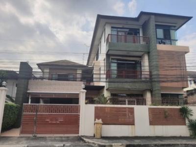 For RentHouseRatchadapisek, Huaikwang, Suttisan : Rent & Sale 3 Storey Detached House At Huai Kwang,Mengjai