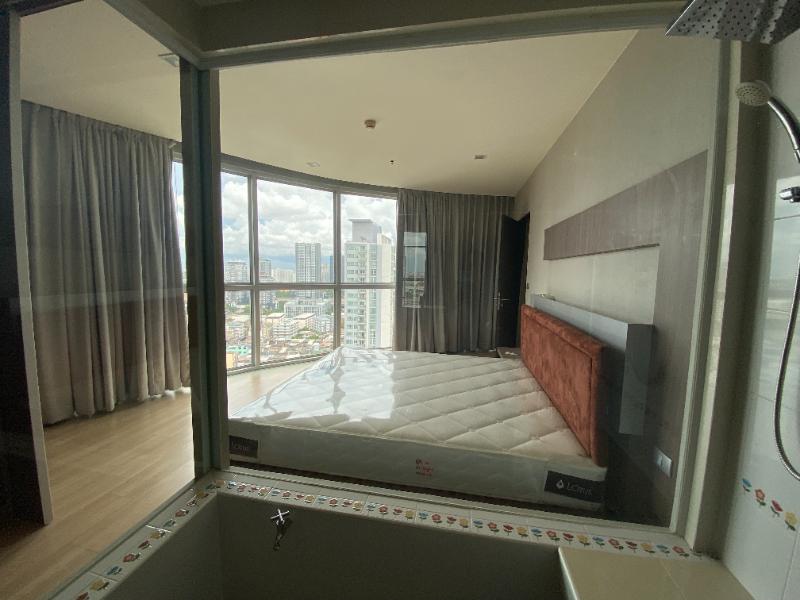 For SaleCondoOnnut, Udomsuk : Condo For Sale Sky Walk Condominium 1 Bedroom 1 Bathroom 51.3 sqm