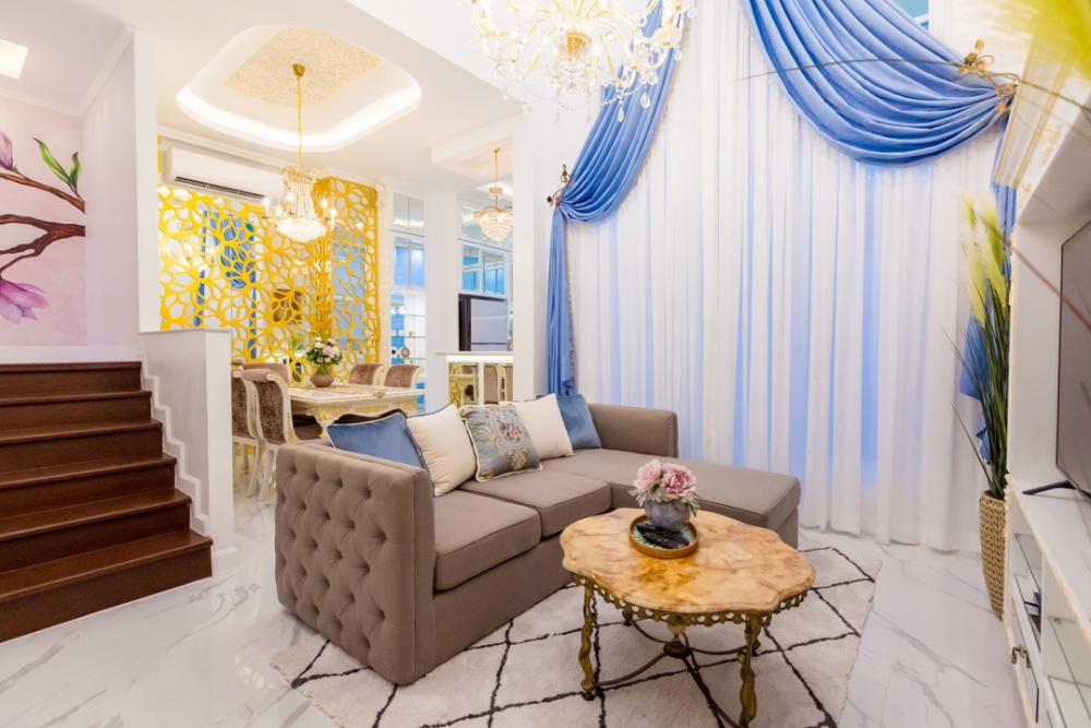 For RentTownhouseYothinpattana,CDC : Luxury Newly Decorated Private Home near Central Eastville/CDC