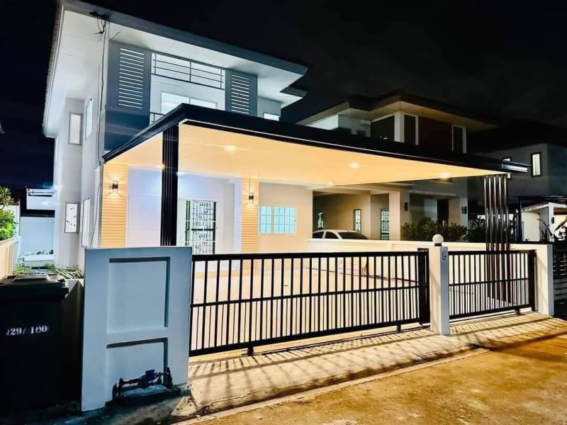 For SaleTownhouseSriracha Laem Chabang Ban Bueng : Renovated house for sale | Hometown Sriracha Village