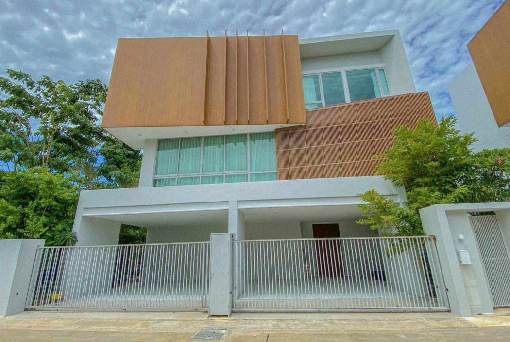 For SaleHousePinklao, Charansanitwong : Sale Luxury house The Marq Exquisite Ratchaphruek-Pinklao with 3 storey usable area 600 sq.m. Land 102 sq.wah